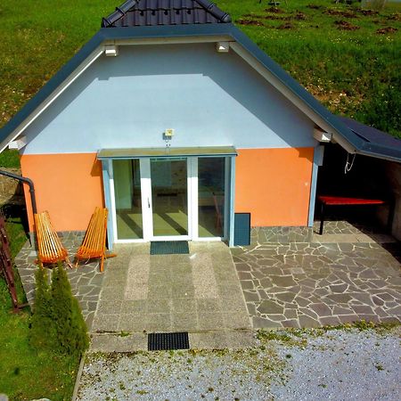 Apartment Ozebek Cerkno Bagian luar foto